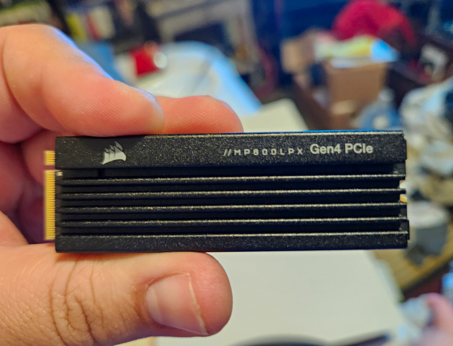 Corsair MP600 PRO LPX 2TB M.2 PCIe Gen4 SSD Heatsink PS5 Compatible