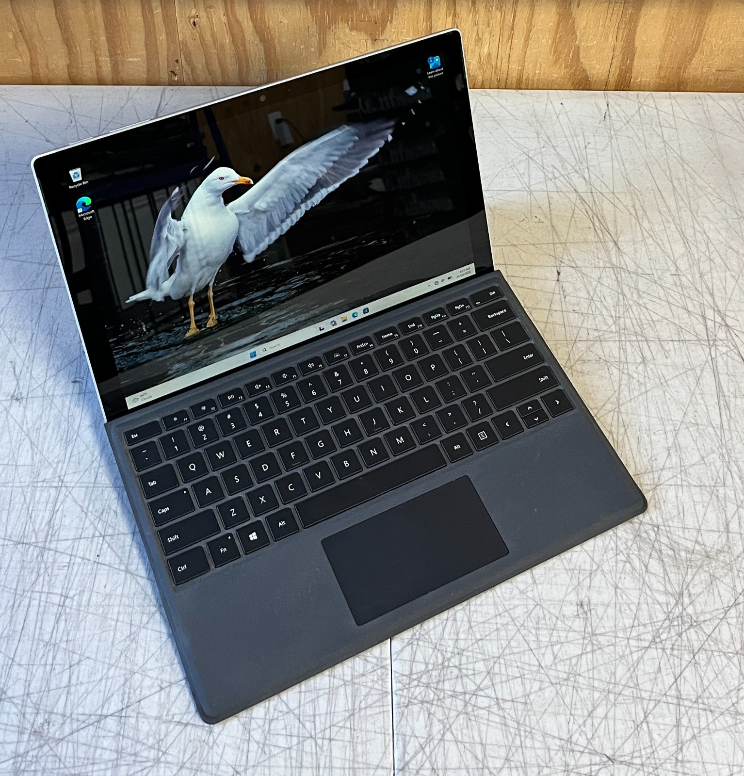 Microsoft Surface Pro 5 Core i7-7660u 16GB RAM 512GB SSD WIN 11 Pro