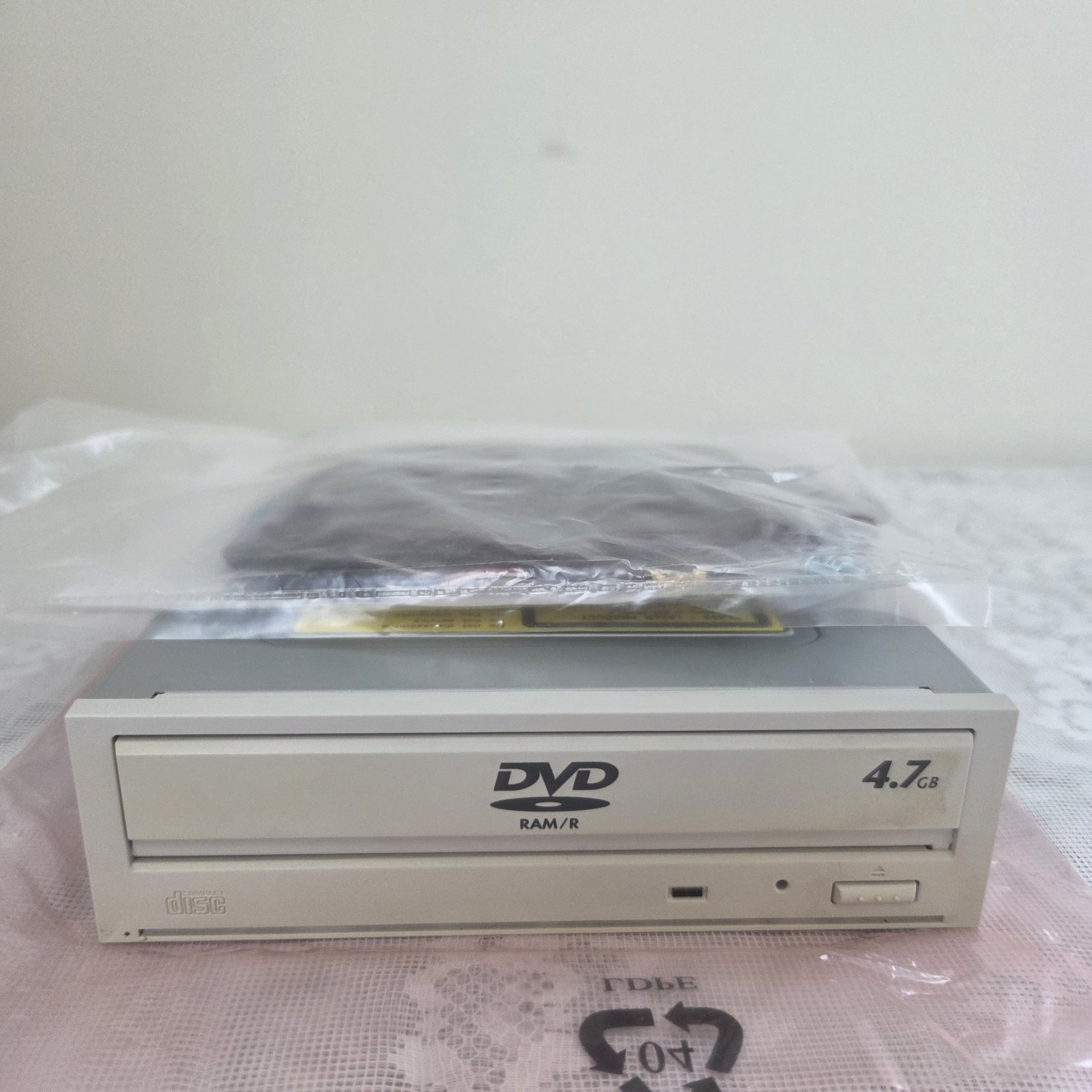 Panasonic Matsushita IDE Internal DVD-RAM DVD-R Optical Drive LF-D311G UNTESTED