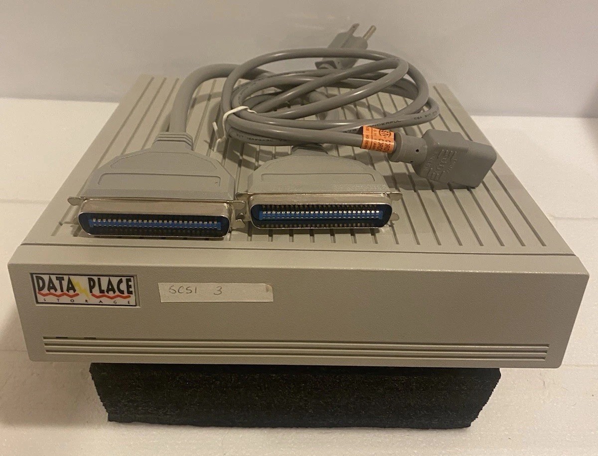 DP Dell External Hard Drive. Vintage 1980s W/ Connect Cables. Excellent. Tested