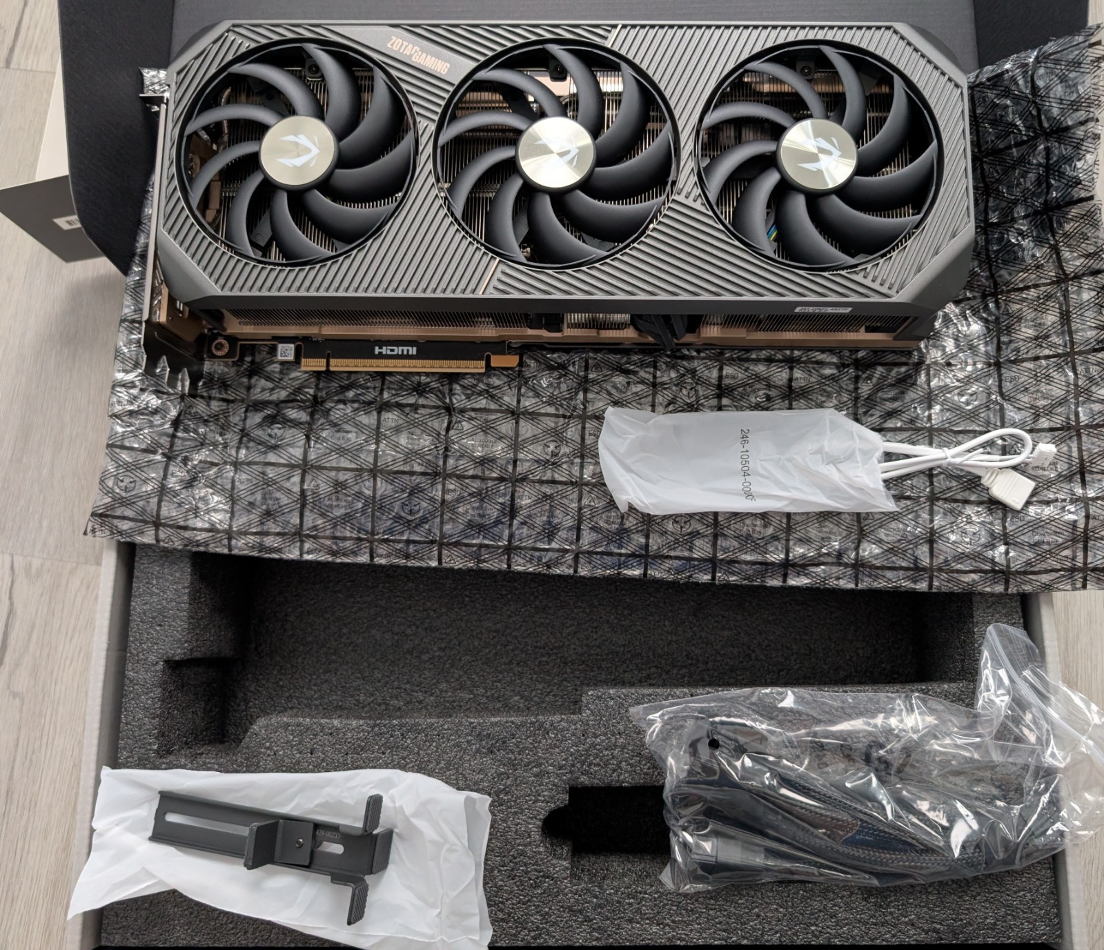 ZOTAC GAMING GeForce RTX 5090 SOLID OC Open Box