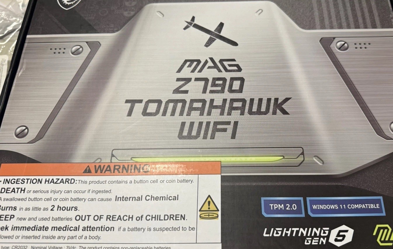 MSI MAG Z790 TOMAHAWK WIFI ATX LGA 1700 DDR5 4 DIMM M.2 PCIe