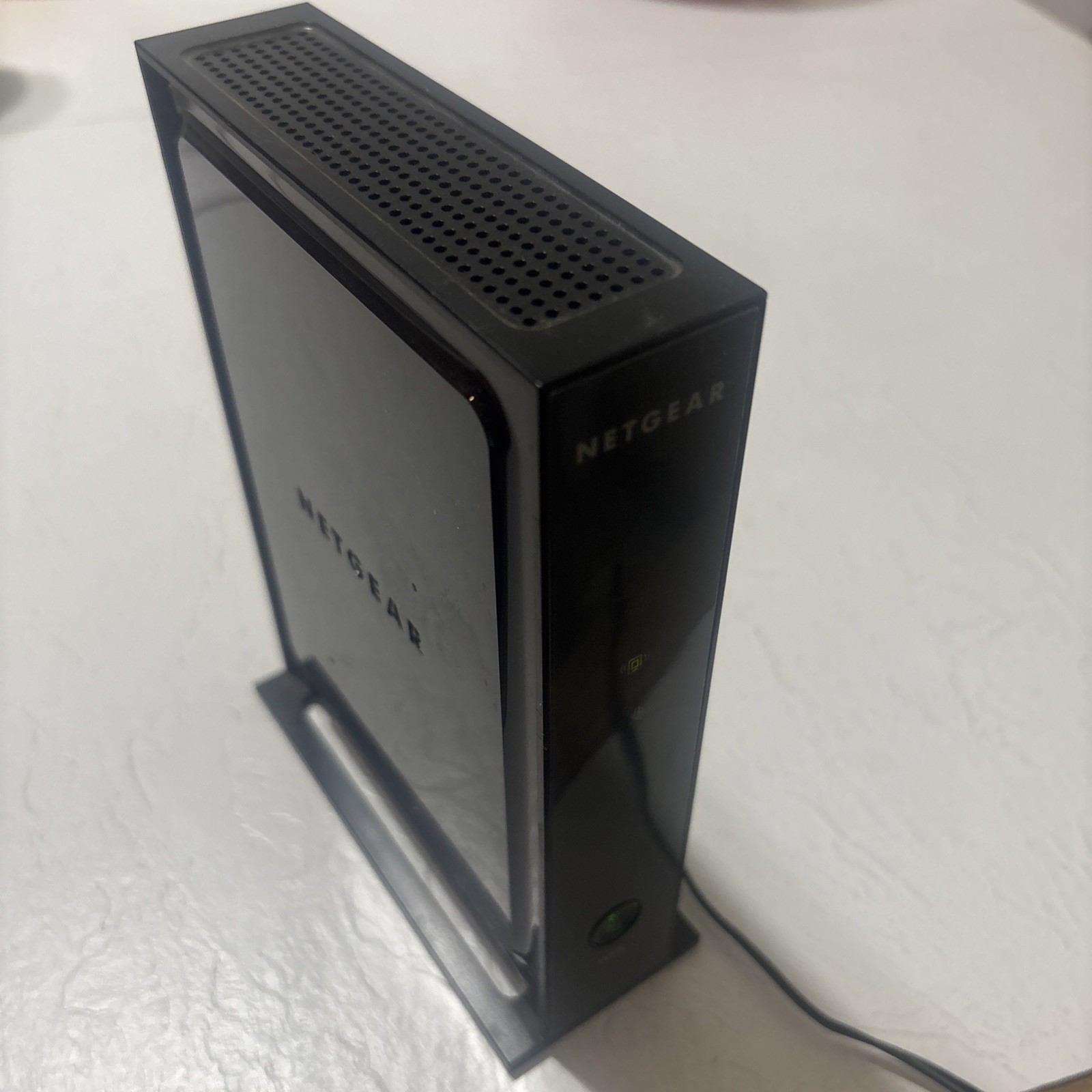 Netgear Universal Wi-Fi Range Extender - Model: WN2000RPTv2
