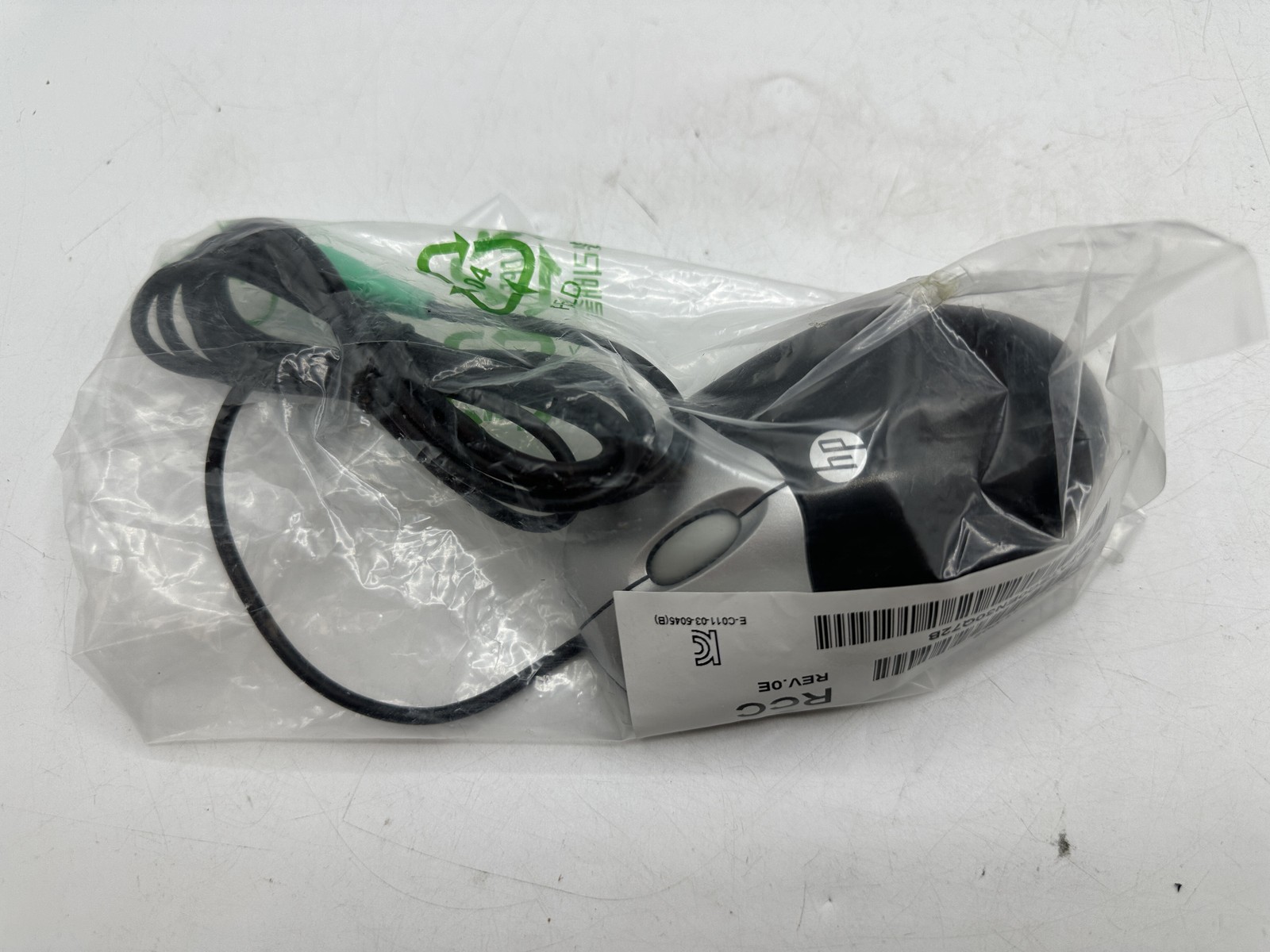 NEW Logitech M-SBF96 3 Button PS2 Optical Wheel Mouse Black 400dpi 852157-A000