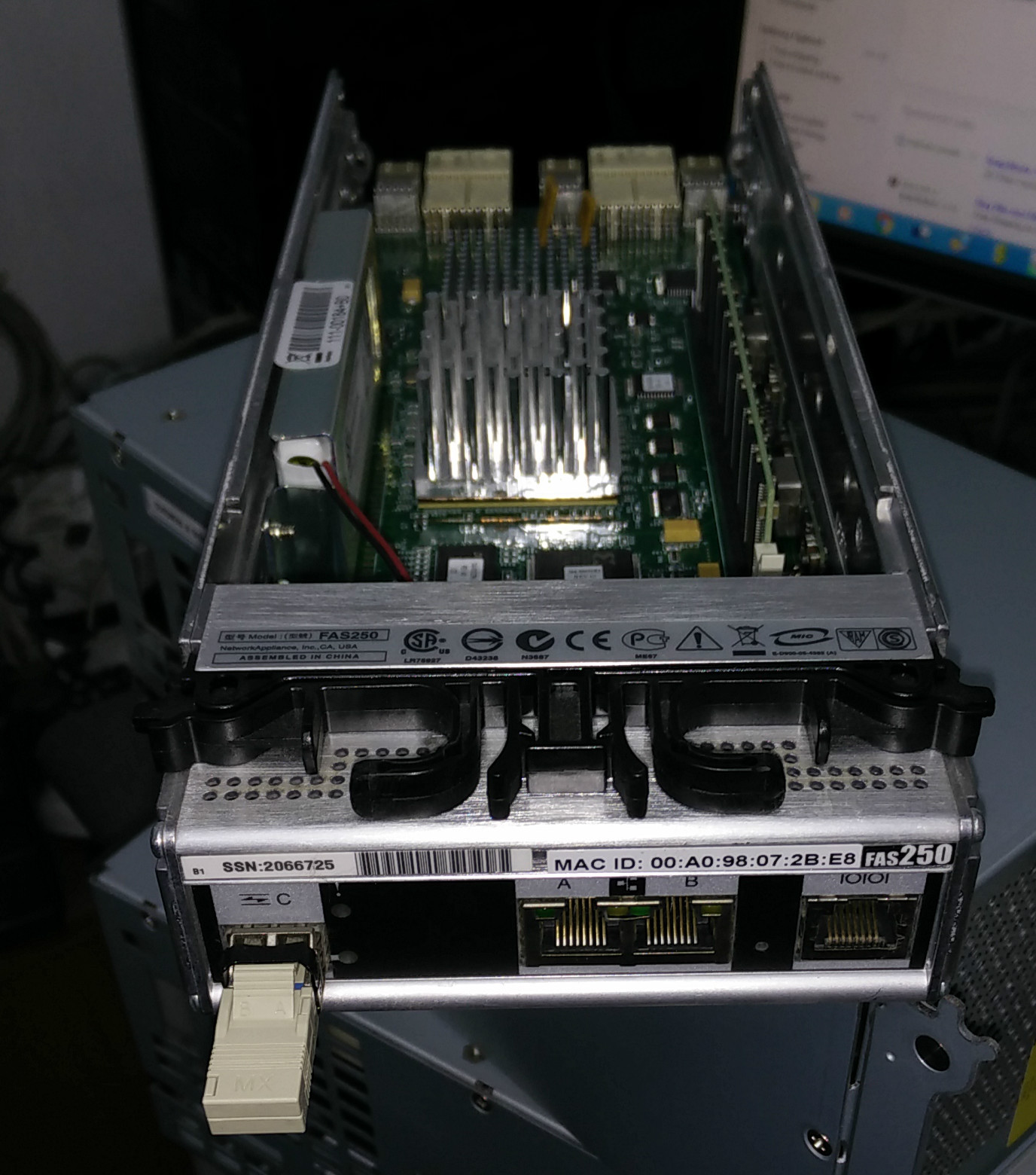 NetApp FAS250 110-00052 Controller with Battery & 256MB CF Card
