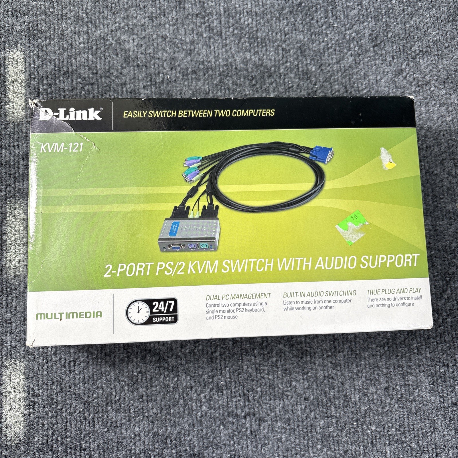SEALED NEW D-Link (KVM-121) 2-Port PS/2 KVM Switch with Audio Support