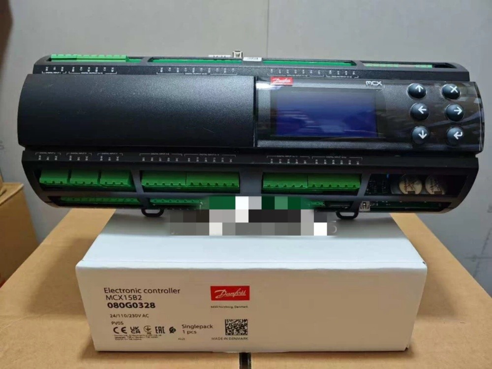 Danfoss MCX15M2 080G0328 Programmable Controller  FedEx or DHL