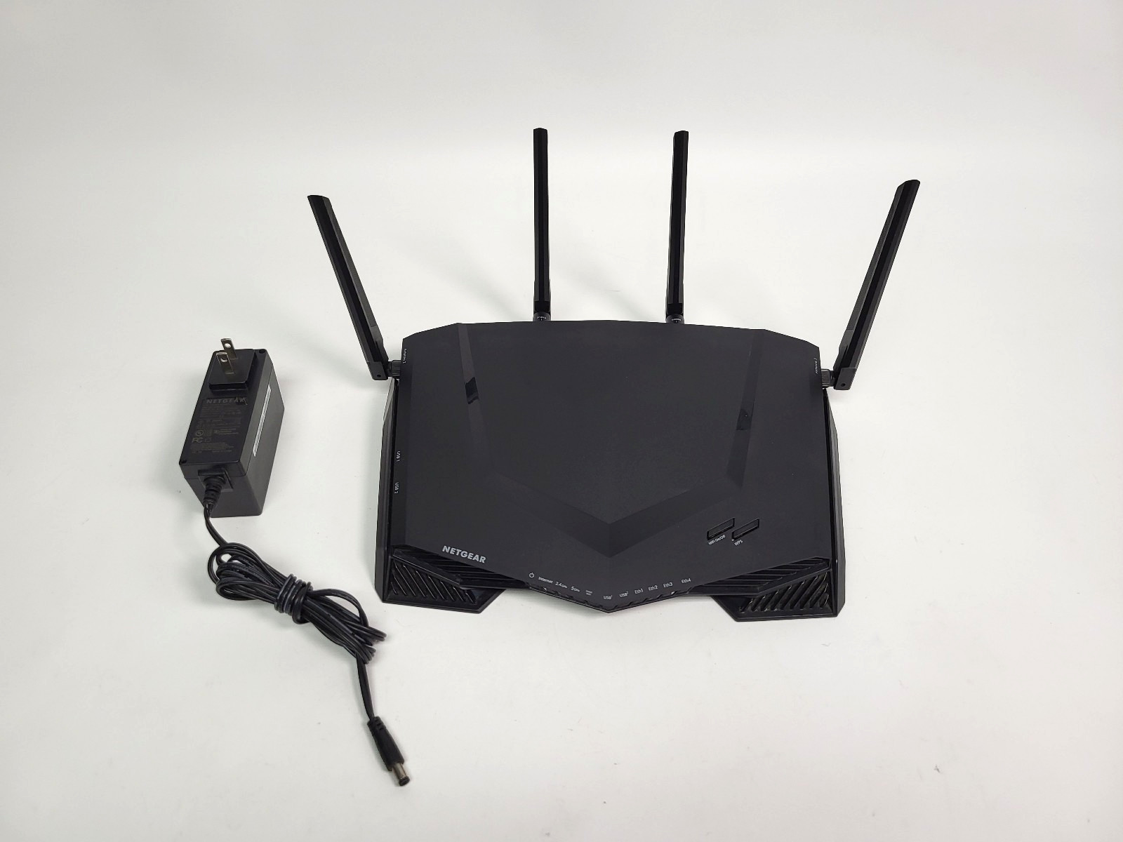 Netgear Nighthawk XR450 Router AC2400, WiFi-5 Dual-Band w/Adapter