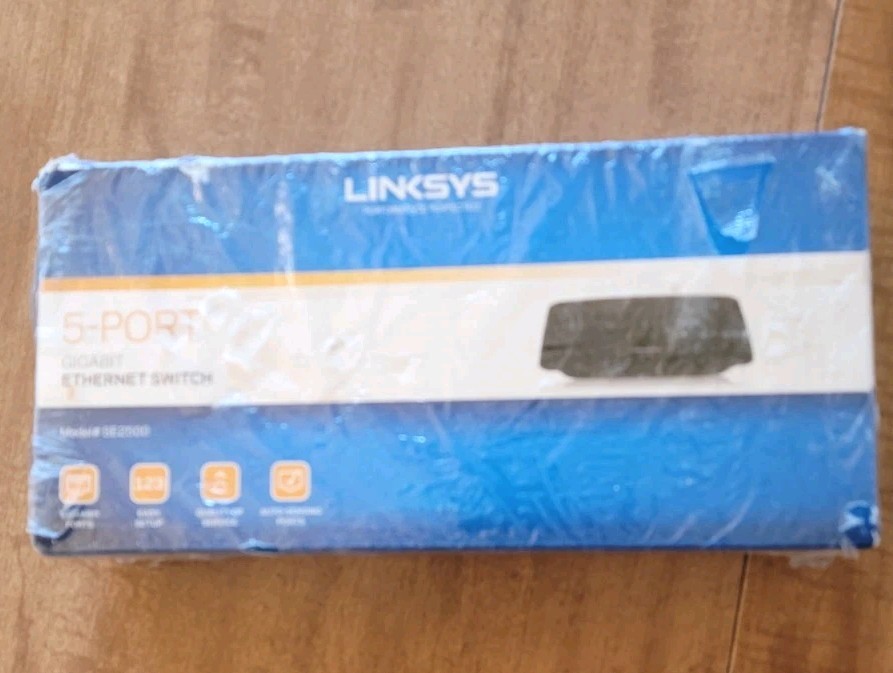 Linksys 5-Port Gigabit Ethernet Switch Model # SE2500 New In Box Sealed