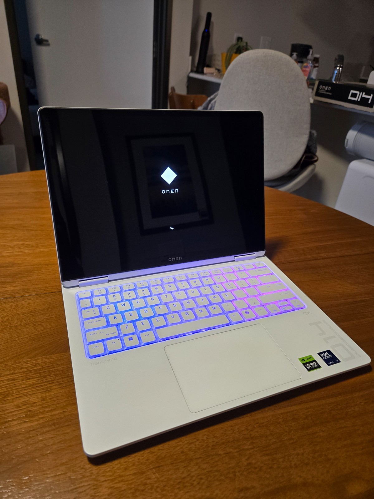 HP Omen Transcend 14” OLED Gaming Laptop (Core Ultra 7 255h, RTX 5060, 16GB RAM)