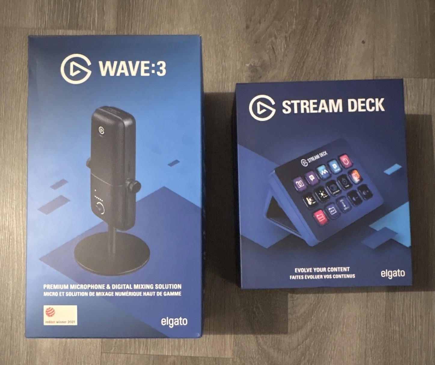 Elgato Stream Deck + Elgato Wave 3 Condenser Microphone Bundle Deal