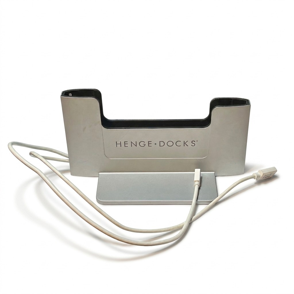 Henge Docks Vertical Docking Station 15" MacBook Pro Retina HD04VA15MBPR Silver