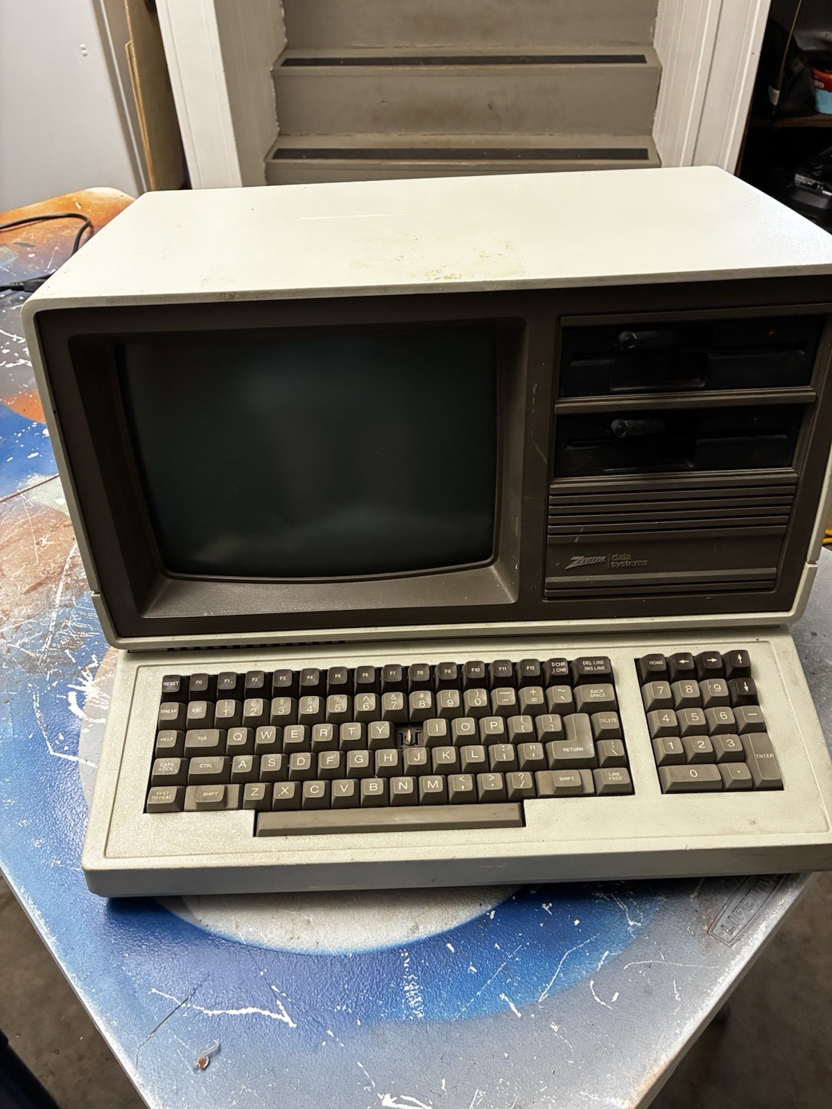 Zenith Data Systems Z-120 8085/8088 CPU All-In-One Computer