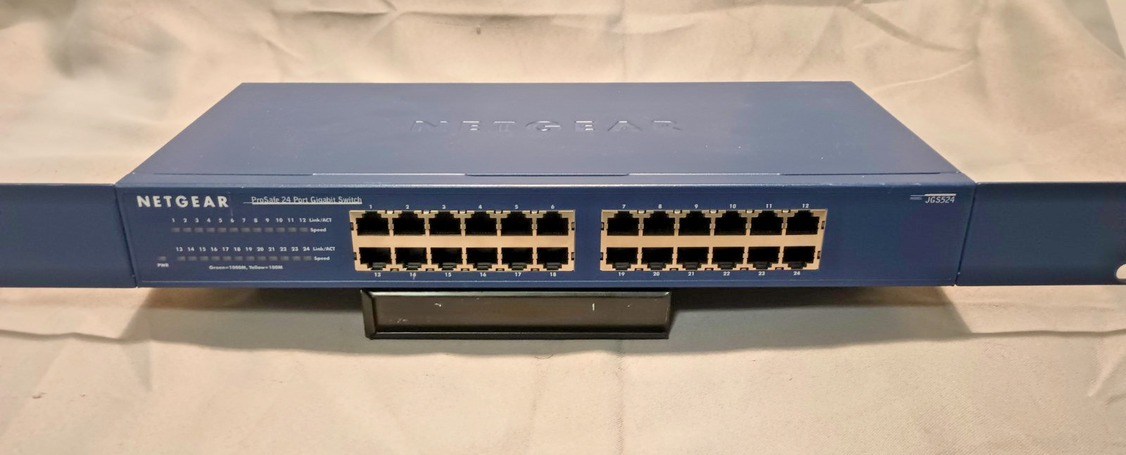 Netgear ProSAFE 24-Port Gigabit Switch JGS524 V2 w/ Power Cord