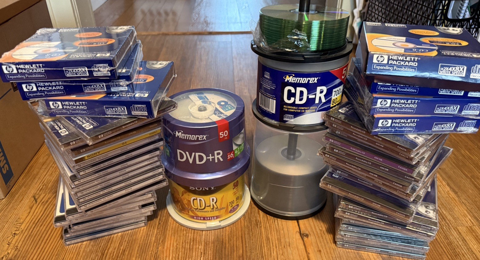 109 DVDR & 222 CD-R Sony CD-R - Memorex DVD-R - HP CD-R Recordable New / Opened 