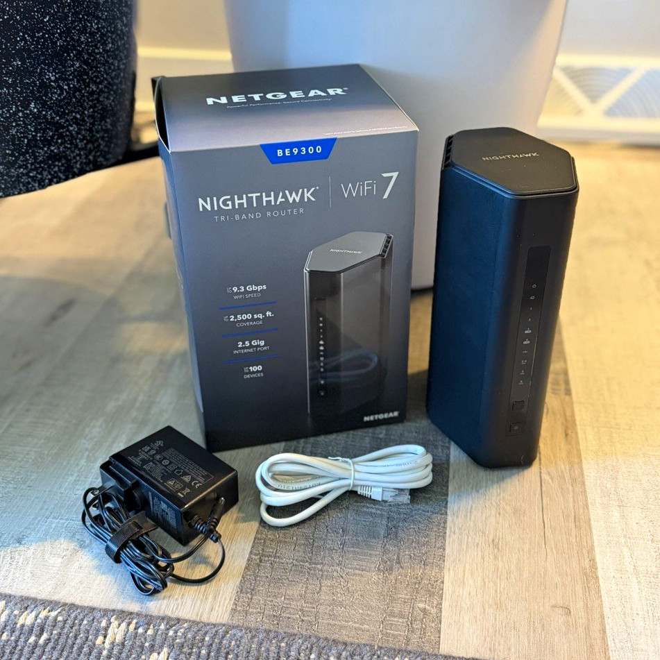 NETGEAR Nighthawk BE9300 WiFi 7 Tri-Band Router 9.3 Gbps 2.5 Gig Black