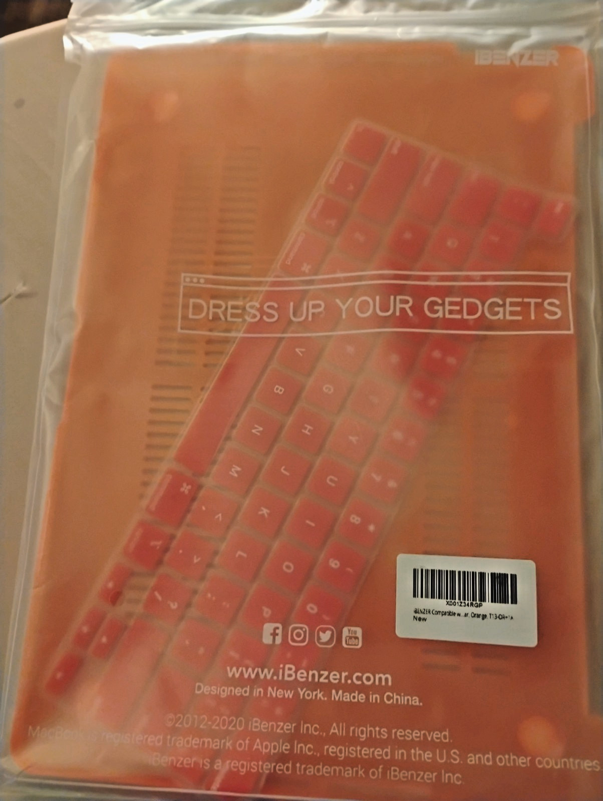 iBenzer 13" MacBook Case – Orange Soft Touch Plastic Shell + Keyboard Cover