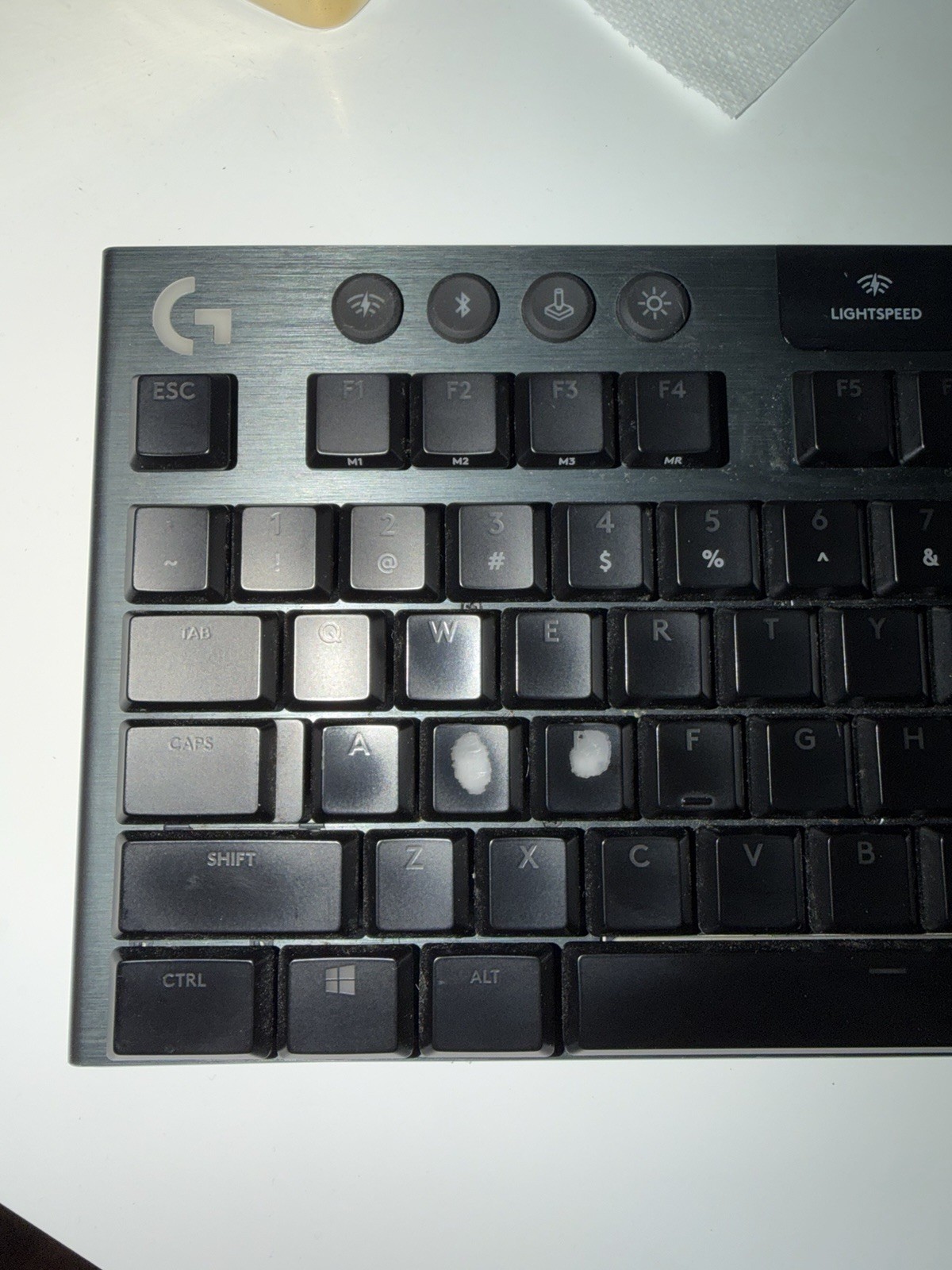Logitech G915 LIGHTSPEED Wireless Mechanical RGB Gaming Keyboard - Key Wear⁠