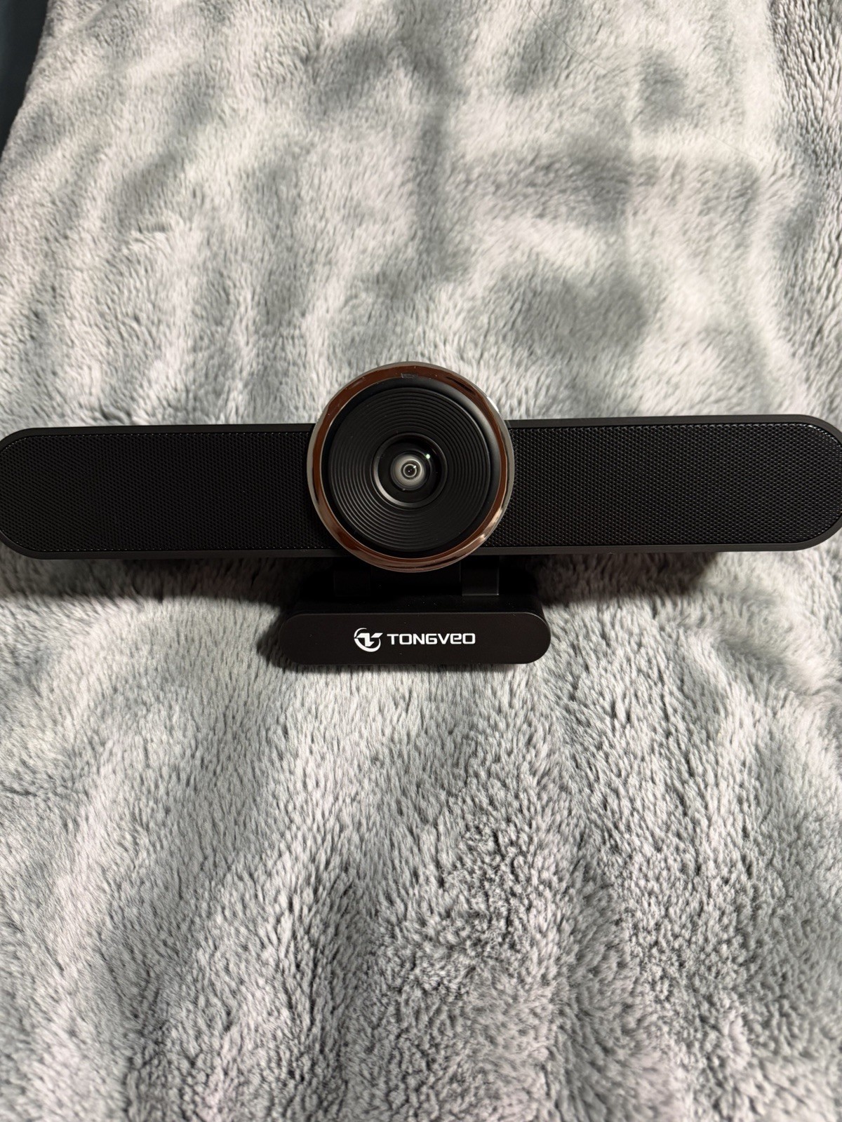 Tongveo All-in Conference Webcam VIAU-4k w/ Microphone and Speakers New Open Box