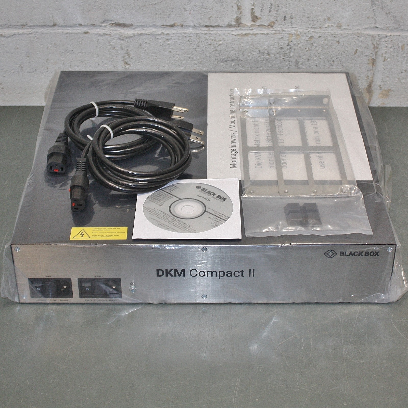Black Box DKM Compact II Matrix Switch ACXC24FH40-1G, 64 Port 2, KVM Network