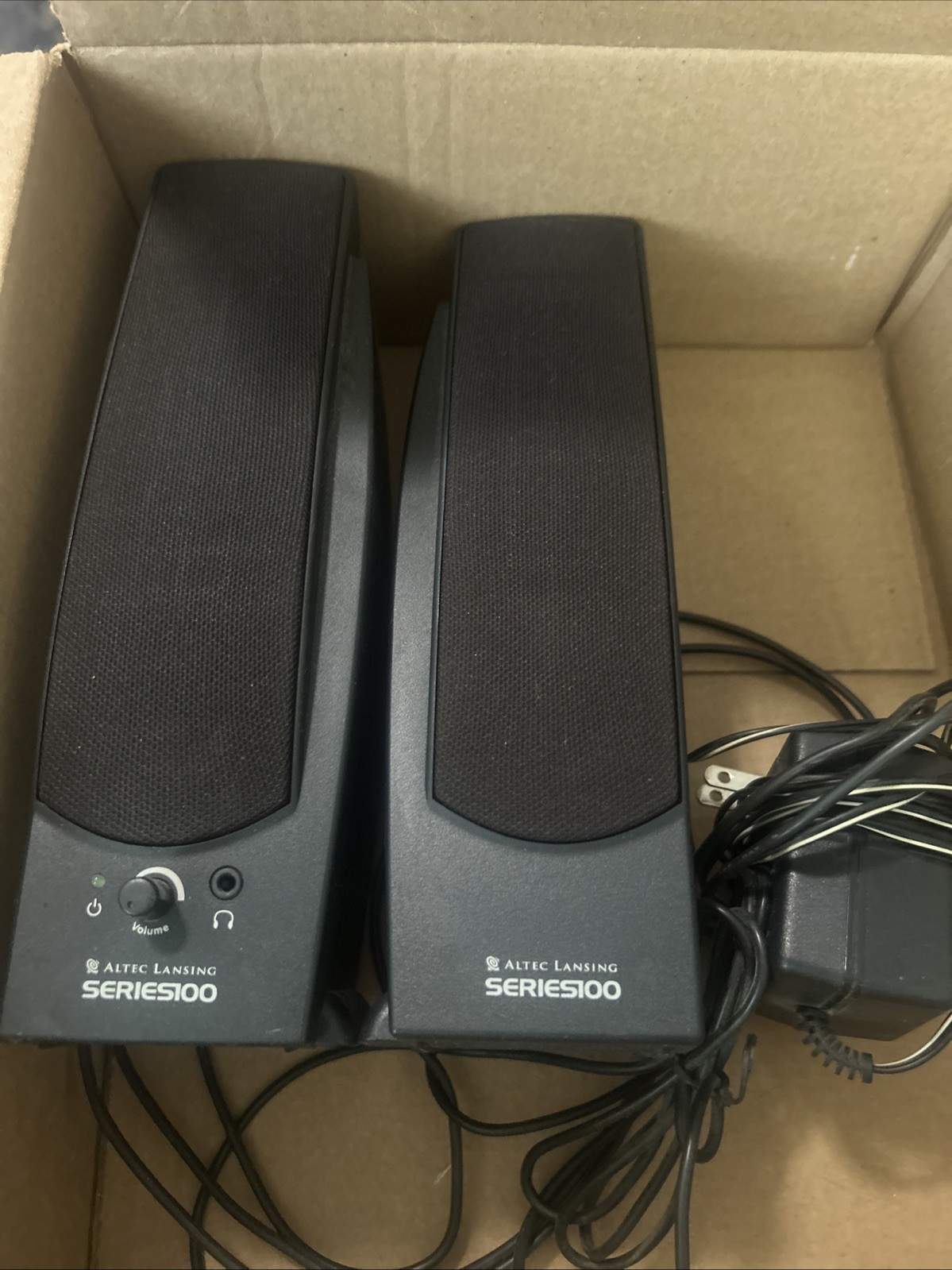 Pair Of Altec Lansing 120 Series 100 Computer Speakers Set Black