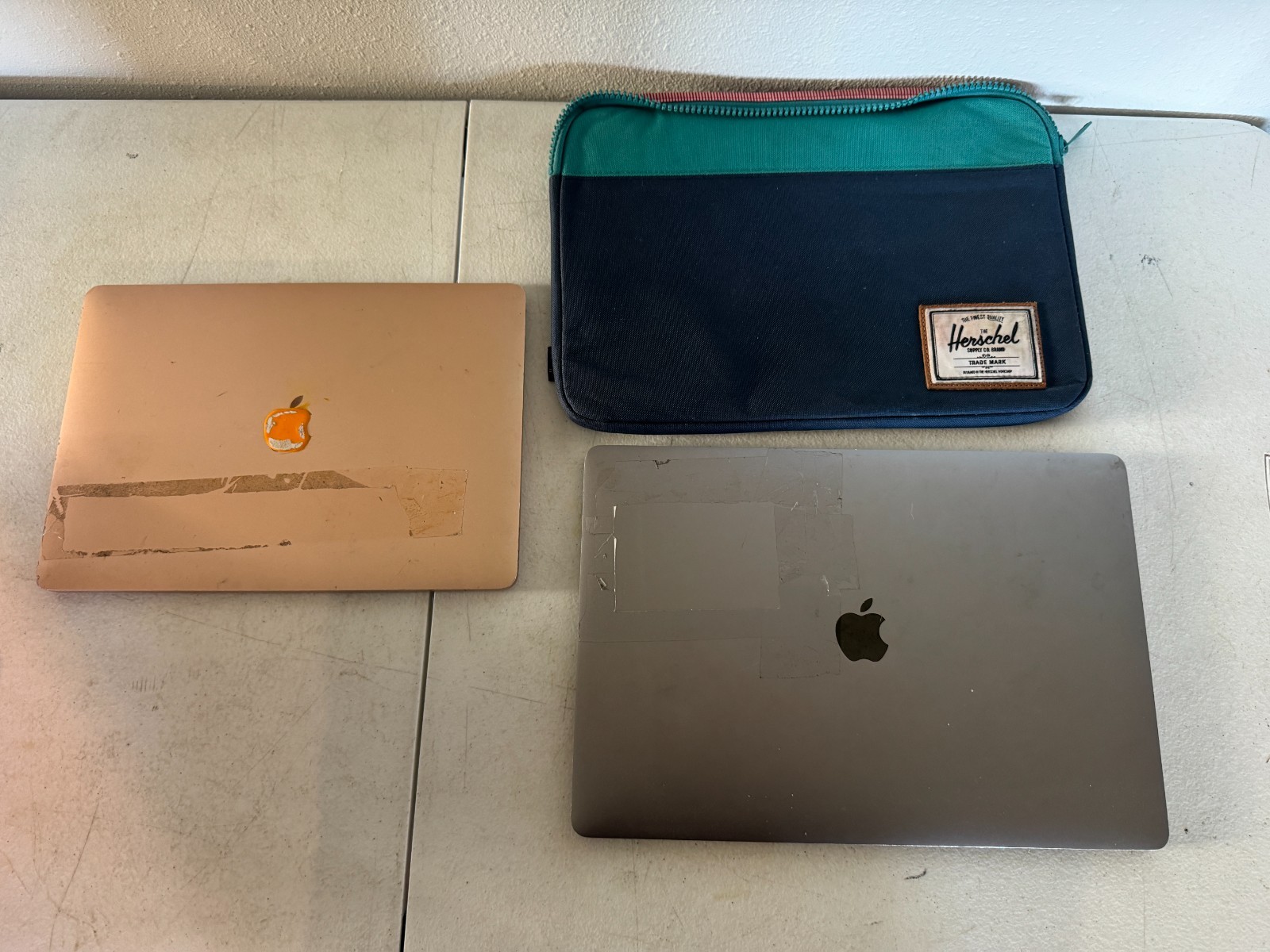 Lot of 2 Apple MacBooks MacBook Pro A1990 MacBook Air A2337 For Parts ONLY