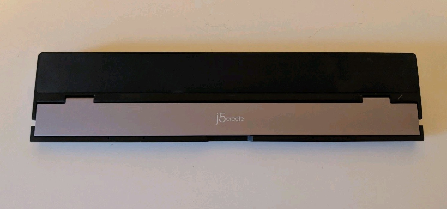 j5create USB-C Triple Display Docking Station JCD543 2 HDMI 4k Steam Deck Tested