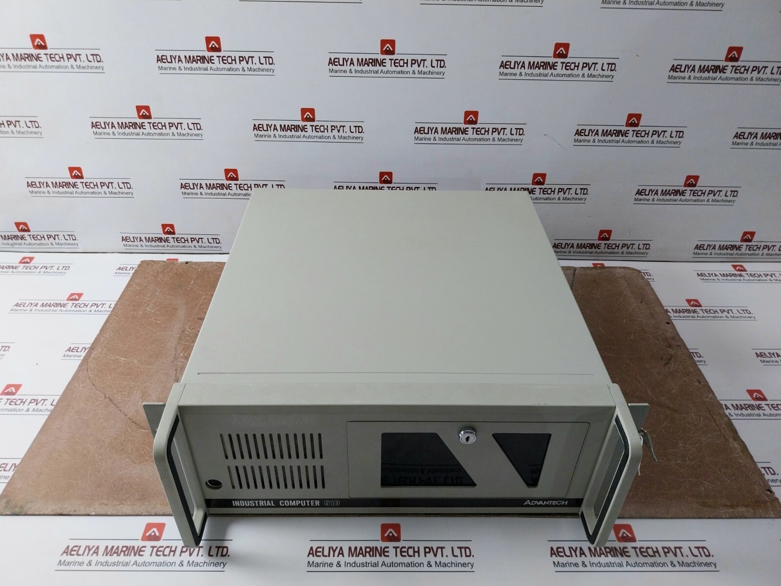 Advantech IPC-610P-260 Industrial Computer CPU 100-120V~/200-240V~