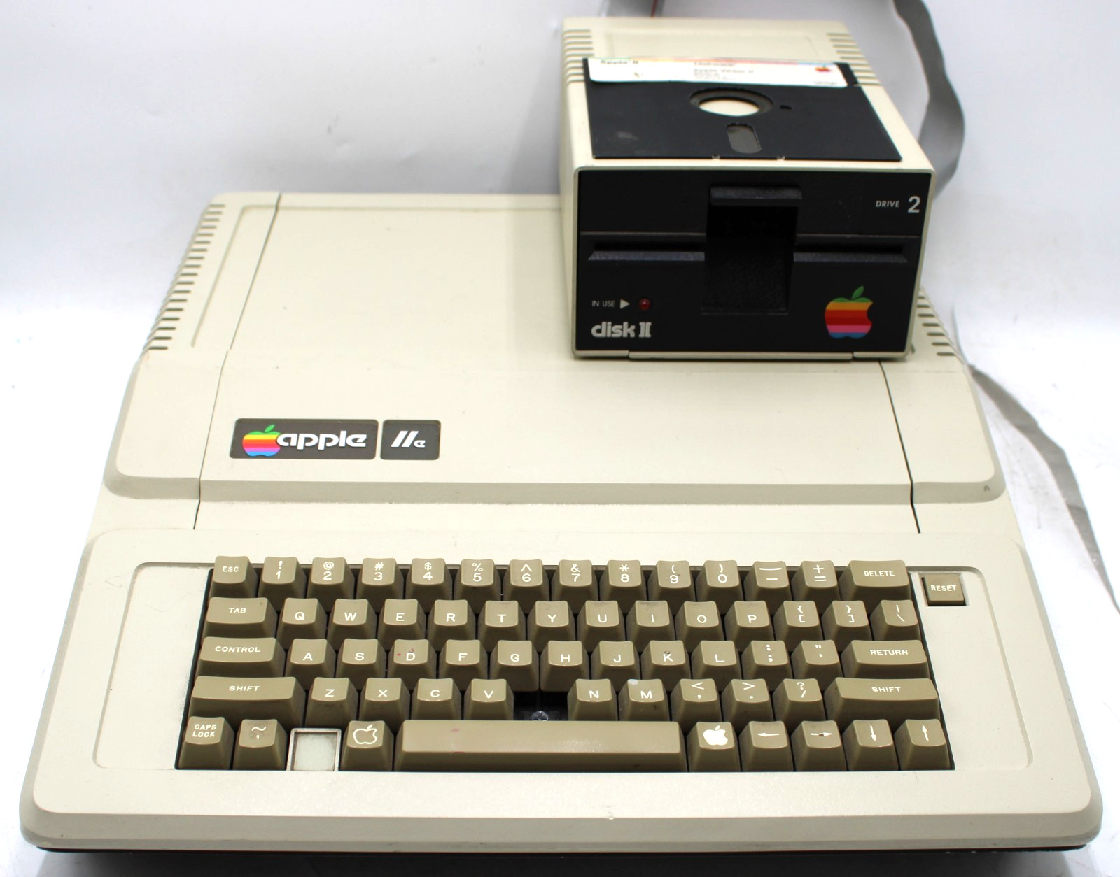 Vintage Apple IIe A2S2064 Computer + Floppy Hard Drive + Writer II Software