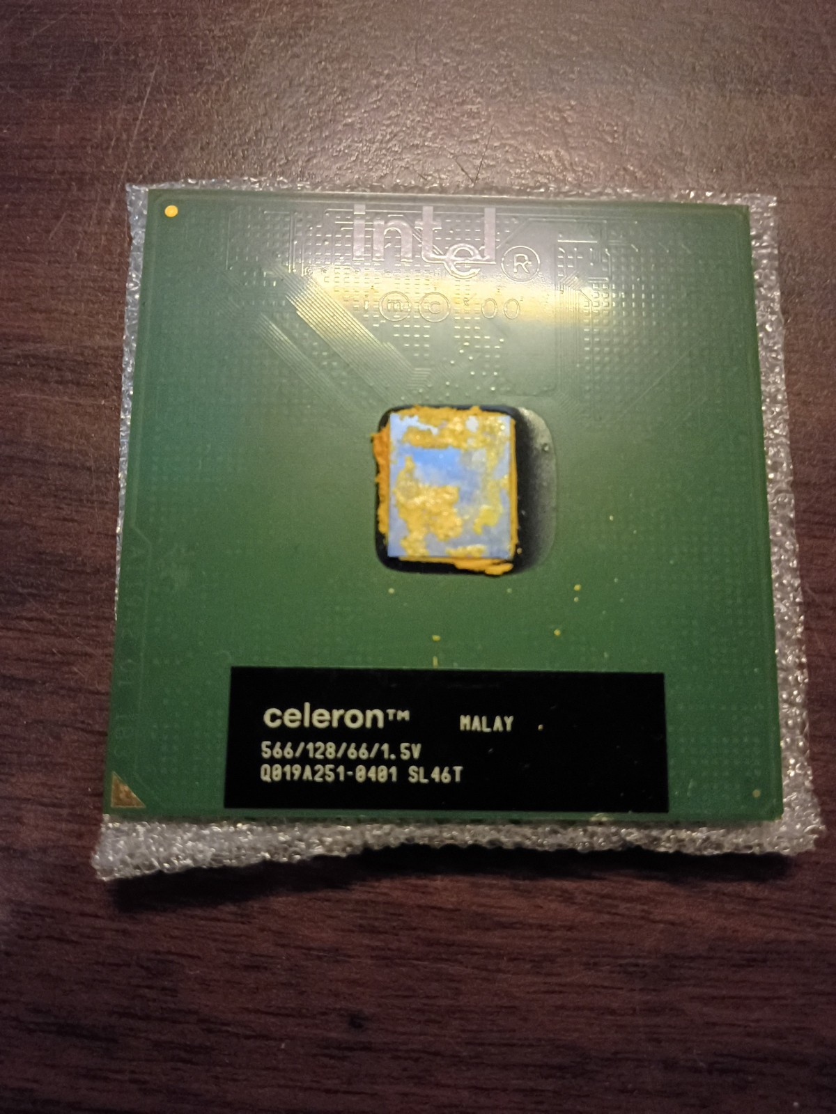 Intel Celeron 566MHz CPU Processor SL46T Socket 370 128/66/1.5V Malay Green