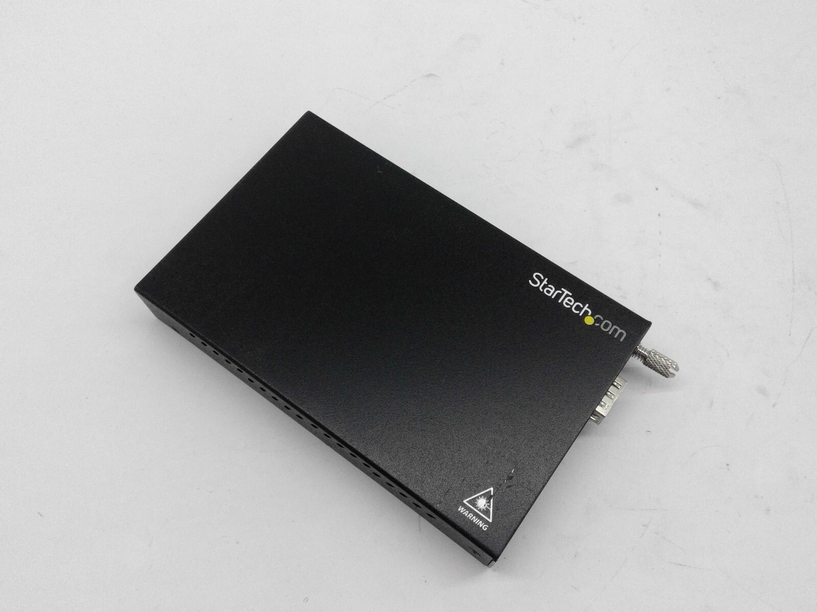 StarTech Gigabit Ethernet Fiber Media Converter SM LC 20 Km ET91000SM20