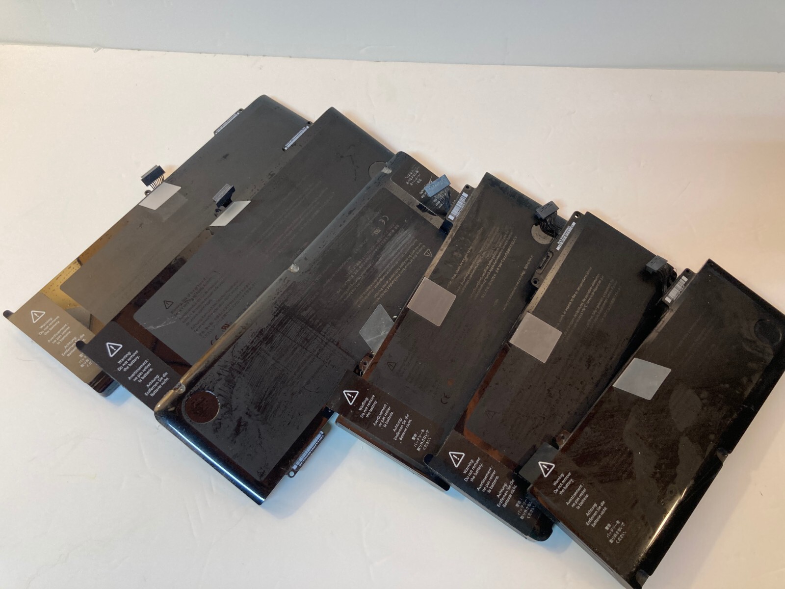 Genuine Battery Apple MacBook Pro A1382 15" (NON-WORKING/FOR PARTS ONLY) QTY:6x