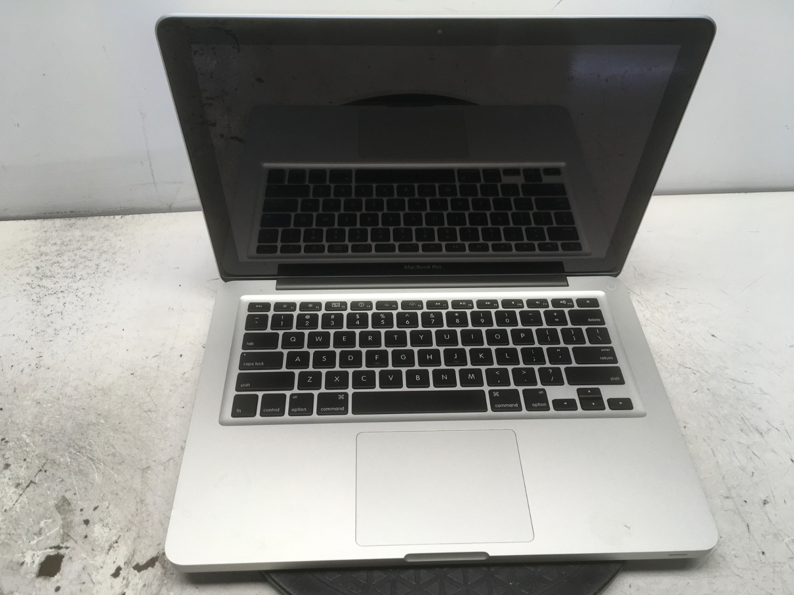 Apple MacBook Pro A1278 Intel Core 2 Duo 2.26GHz 2 GB NO HDD No Batt