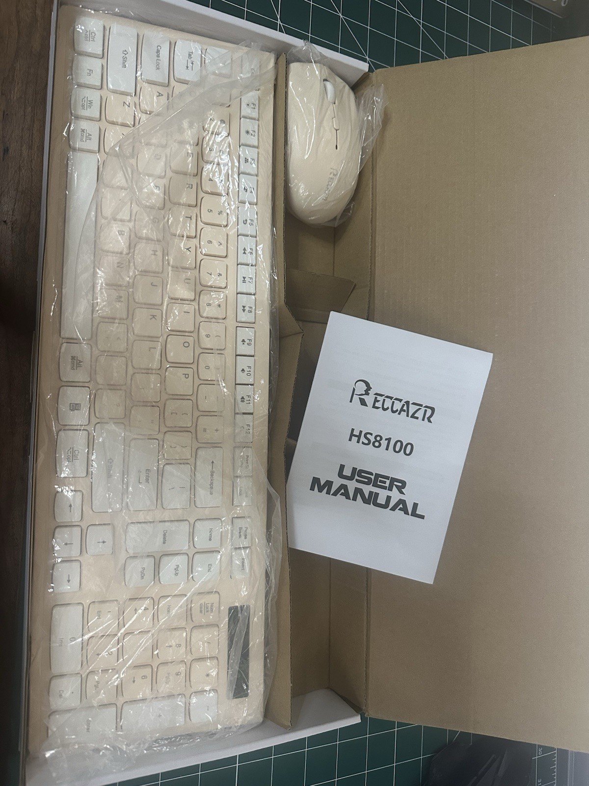 RECCAZR HS8100 Wireless Keyboard & Mouse Combo