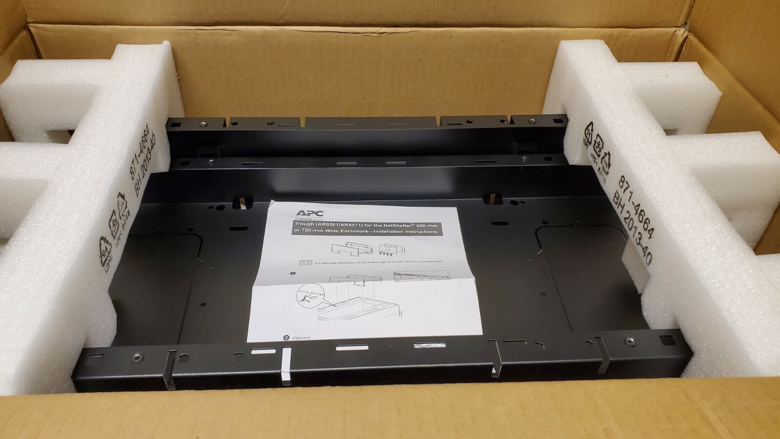APC AR8561 Cable Management Trough for APC NetShelter SX 600 mm