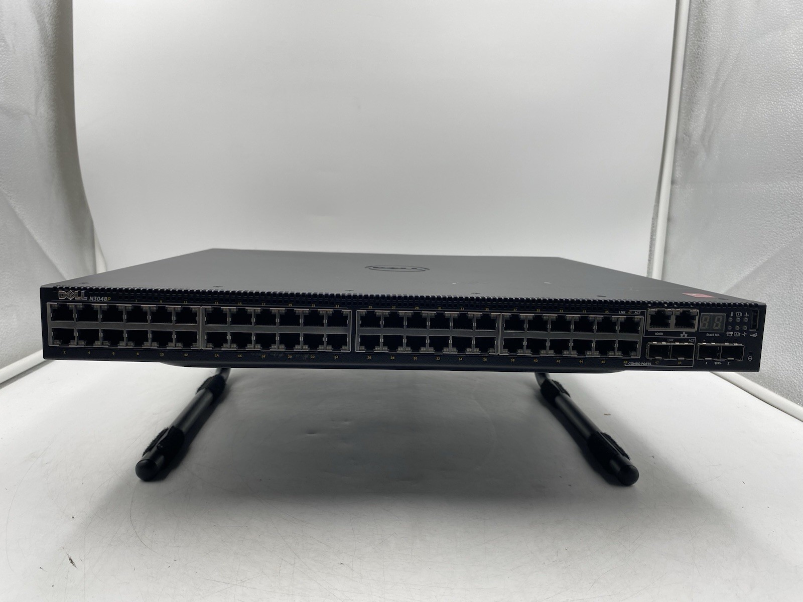 Dell Networking 48-Port PoE GbE & 4-Port SFP Network Switch N3048P