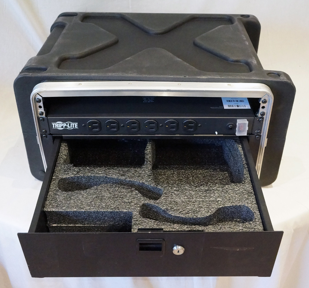 TRIPP LITE MOBILE HARD SHELL POWER ENCLOSURE W/ IB6464 2306AS0 6-OUTLETS PDU