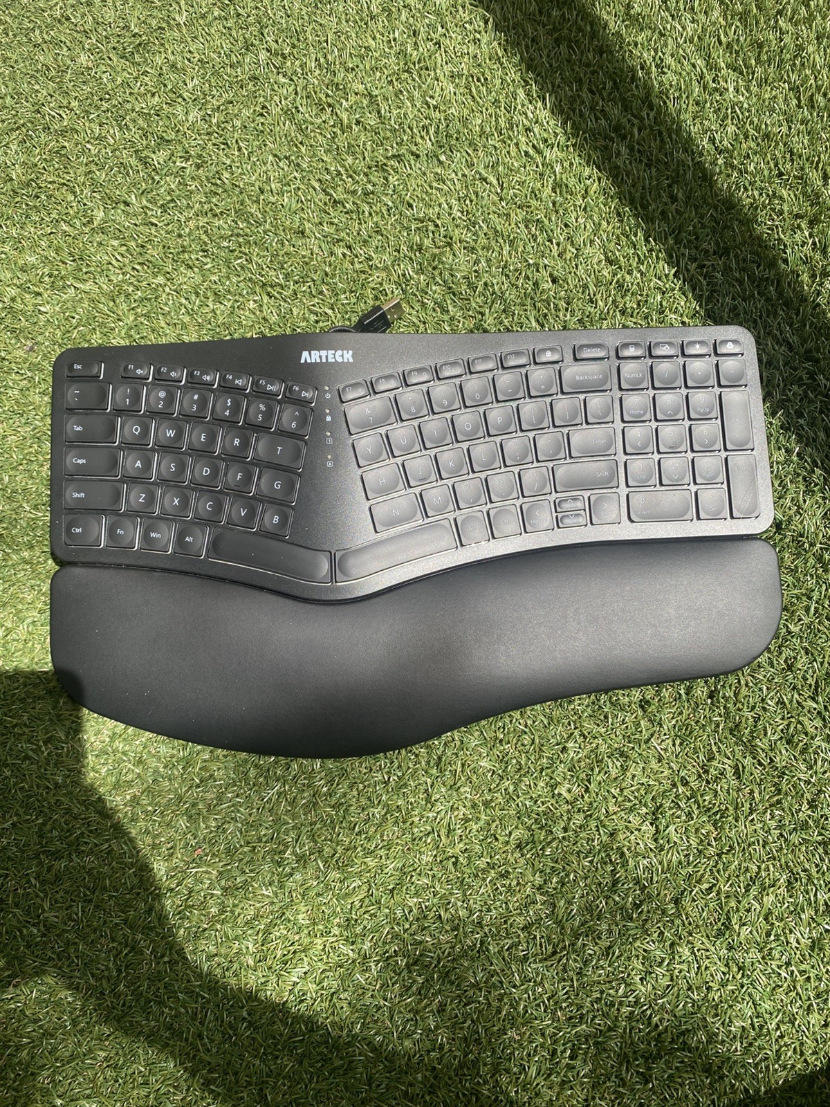 Arteck (HA315B) Split Design Ergonomic Backlit USB Wired Keyboard w Cushion 