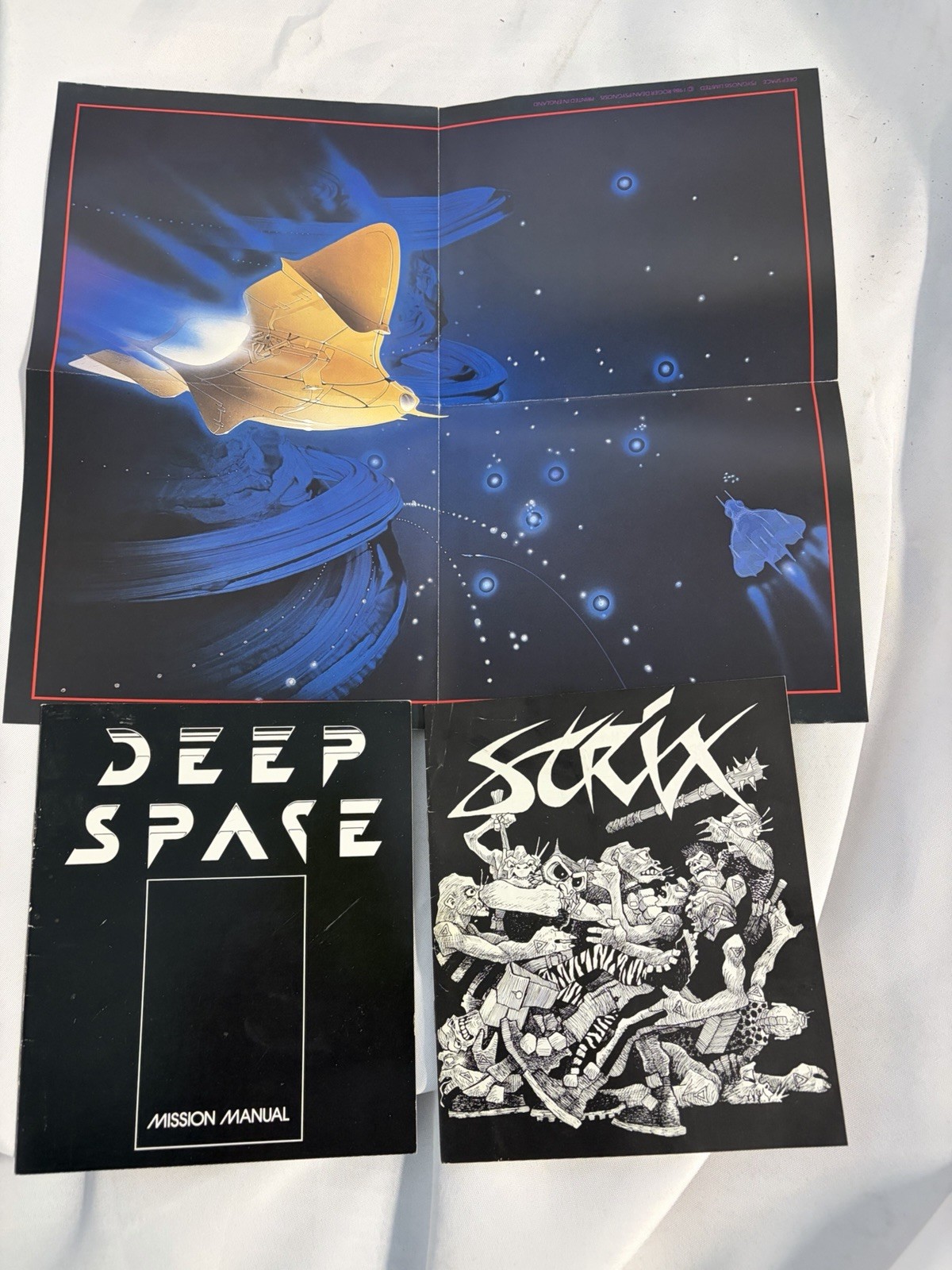Deep Space 512K Commodore Amiga Manual  Poster   and Book RARE FIND