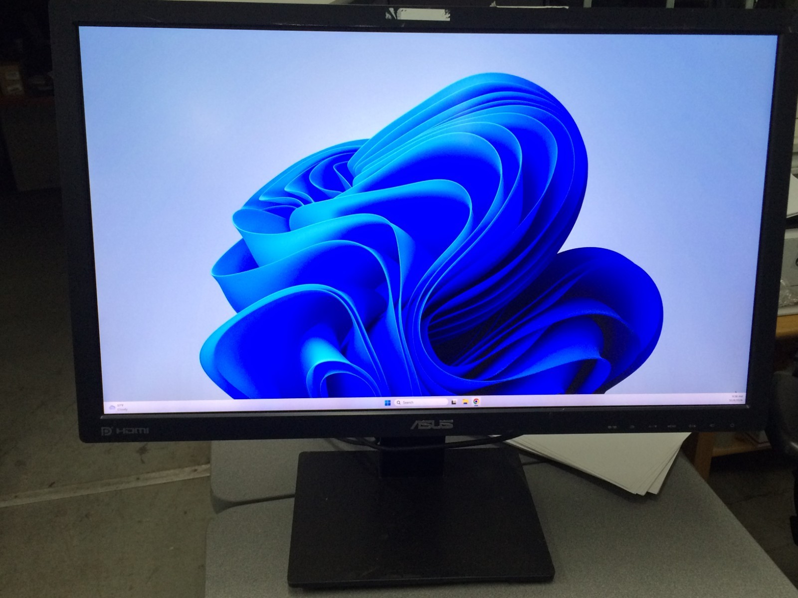 ASUS PB278Q 27" Widescreen WQHD 2560 x 1440 PLS LED 2K Monitor w/ Stand & Cables