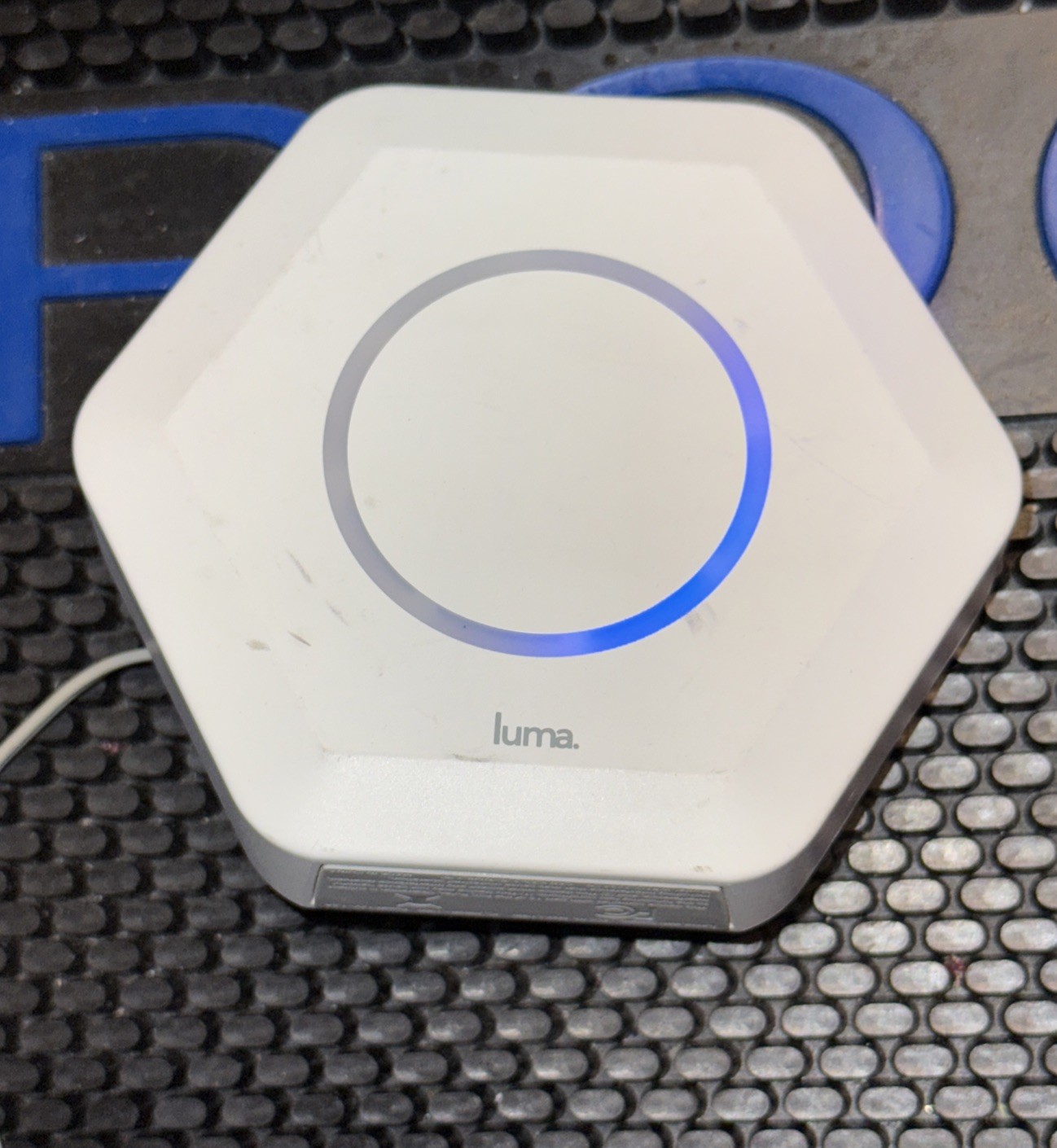 Luma WiFi Router / Mesh Extender - Model WRTQ-329ACN -Free-Ship
