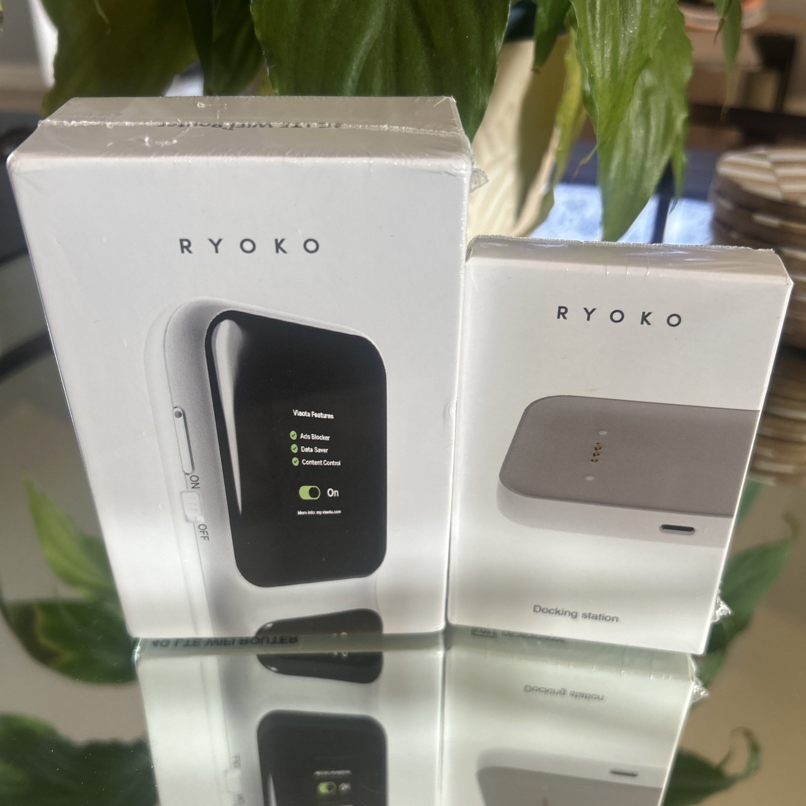 NEW: Ryoko 4G LTE WiFi Router & Docking Station - Portable Wireless