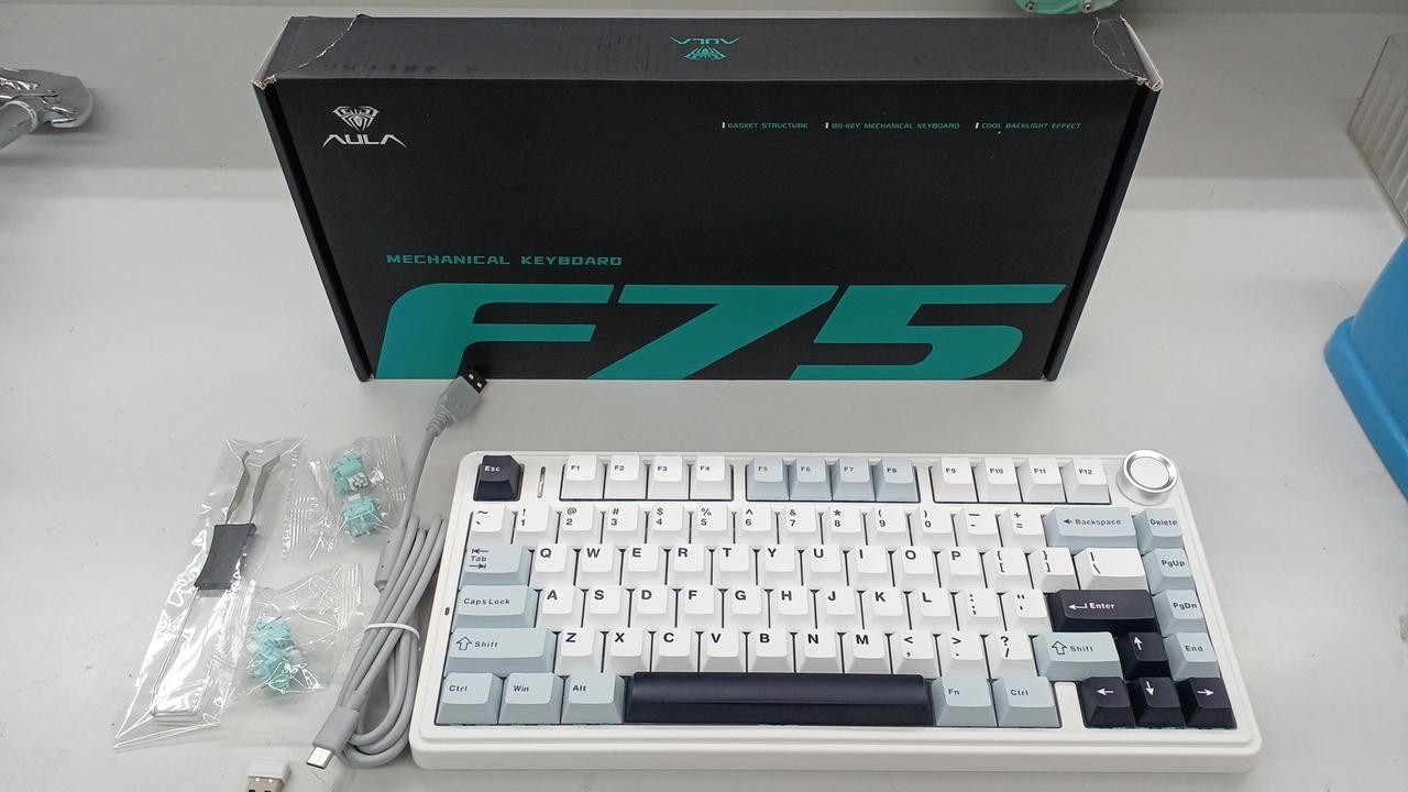 AULA F75 Keyboard