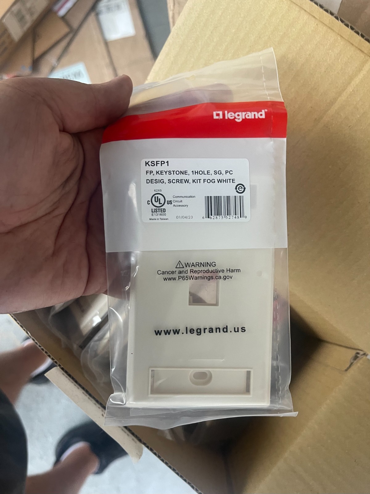 Lot Of 20 Legrand KSF P1 Keystone Faceplate 1-Hole Single Gang Fog White New