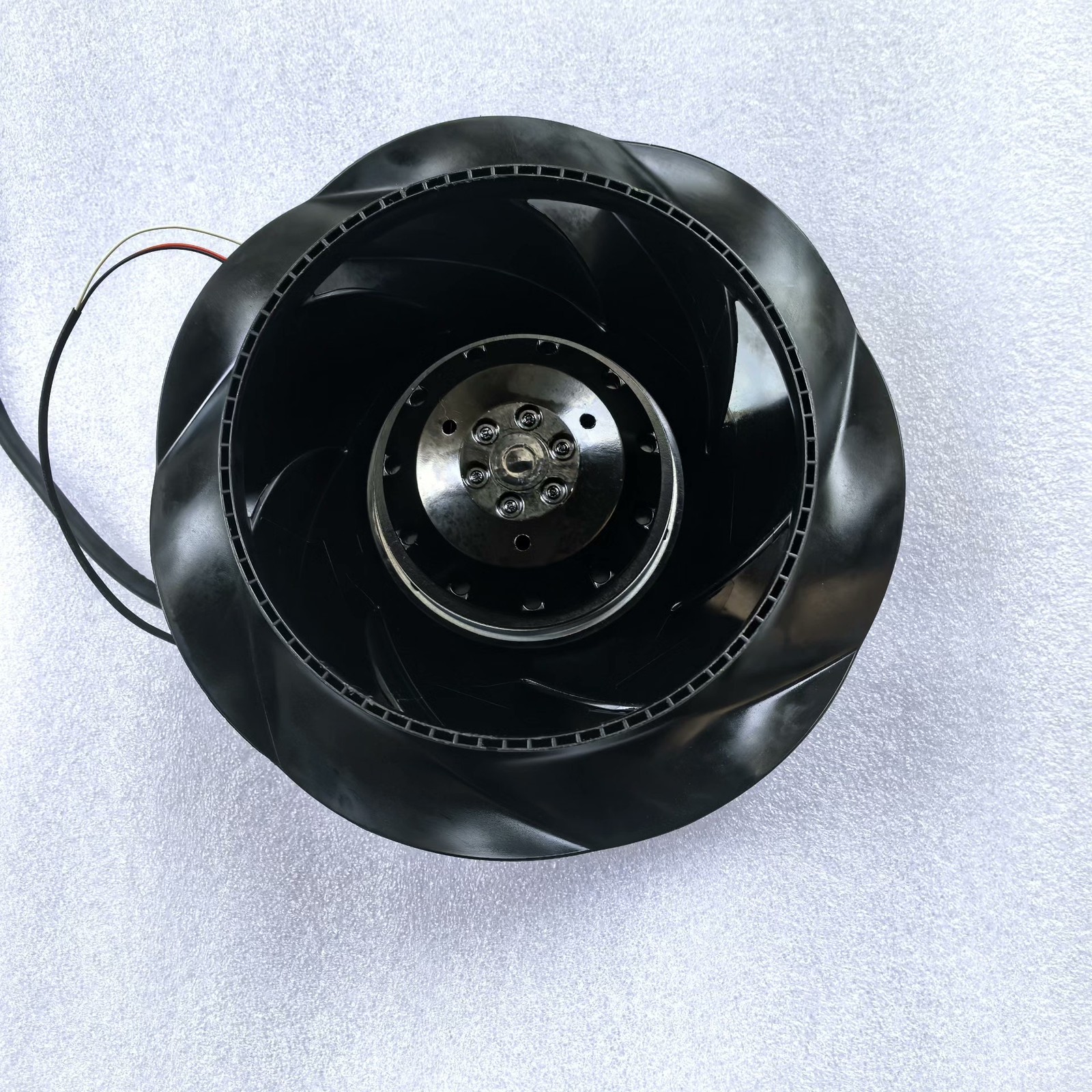 1PCS New EBM-PAPST R2D225-RA26-11 Fan Overnight Shipping *aa