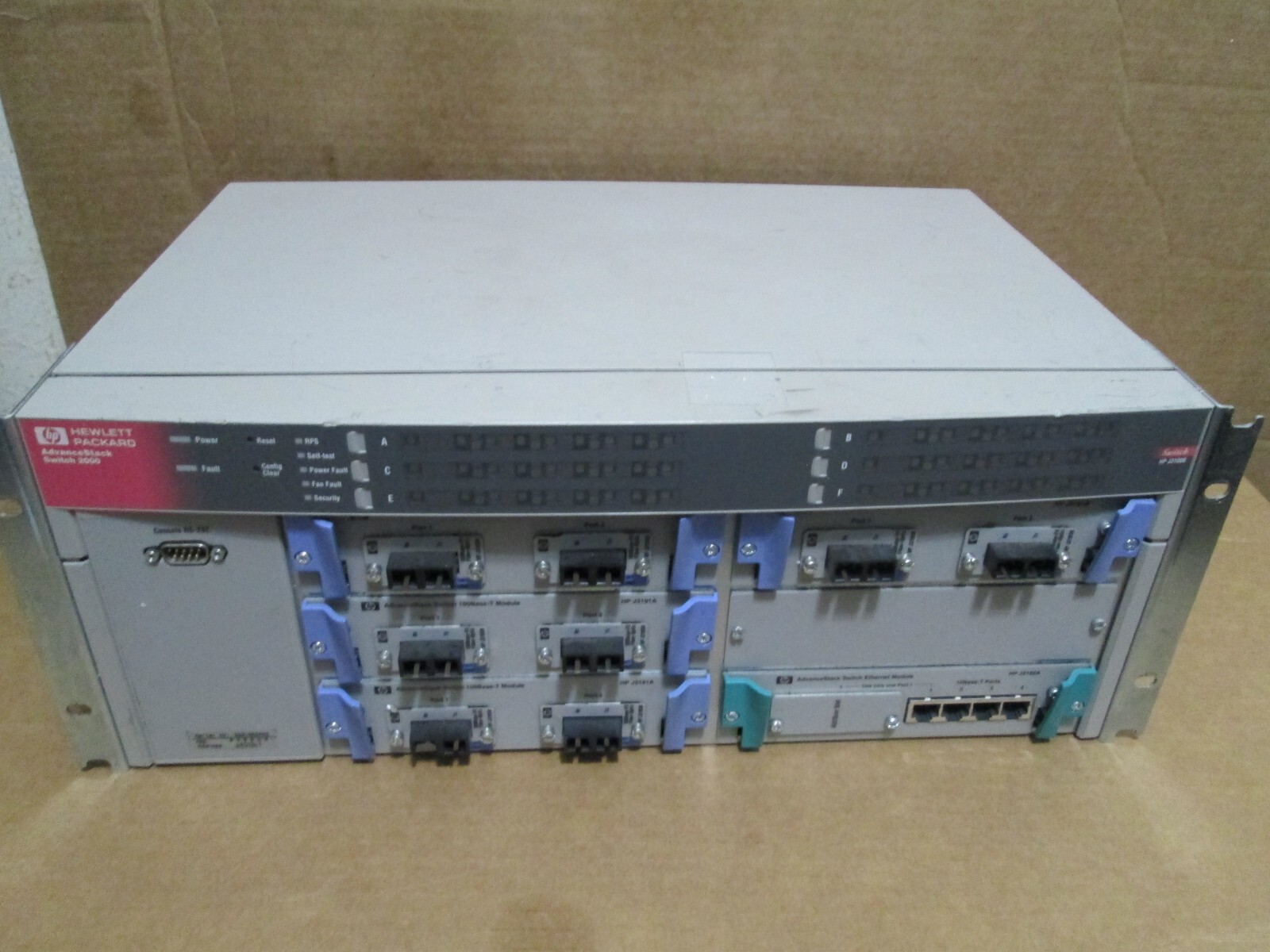 HP J3100B Advance Stack Switch 2000 With Four HP J3191A And One J3102A Modules