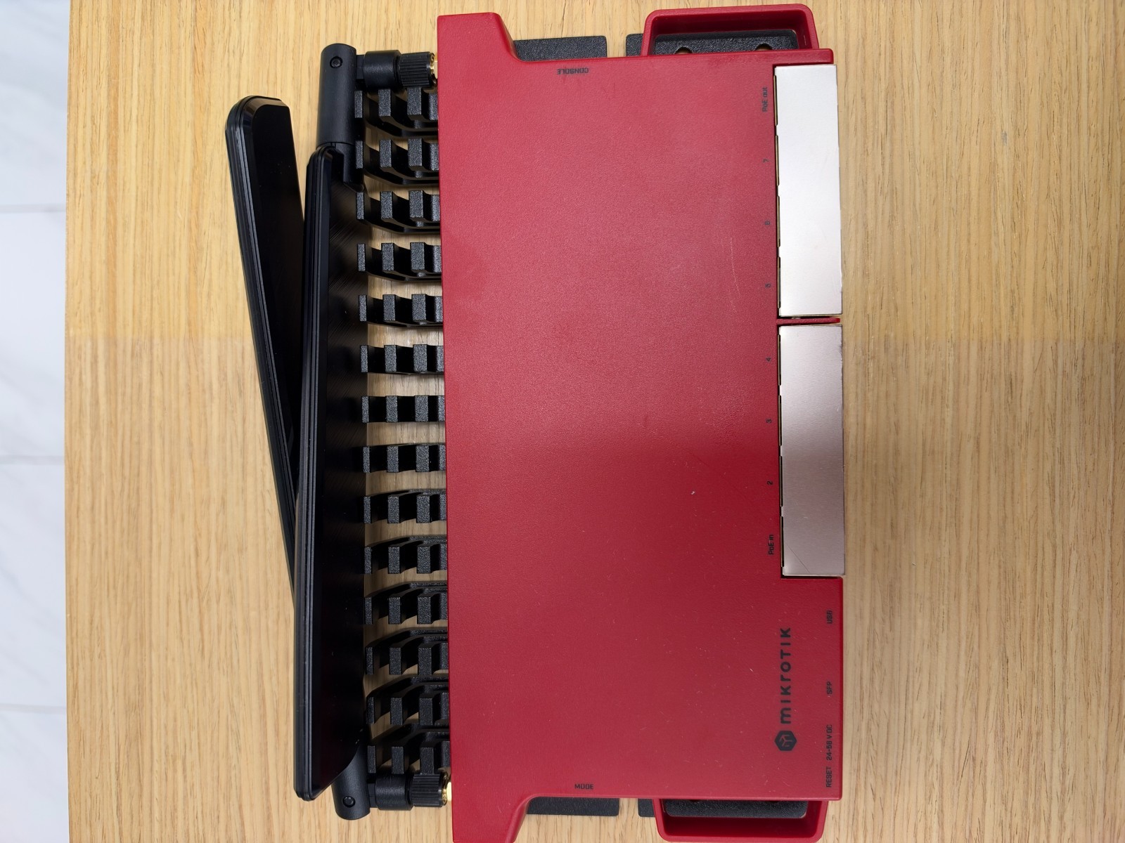 MikroTik L009UiGS-2HaxD-IN WiFi 6 Router 8-Port Gigabit Ethernet Used
