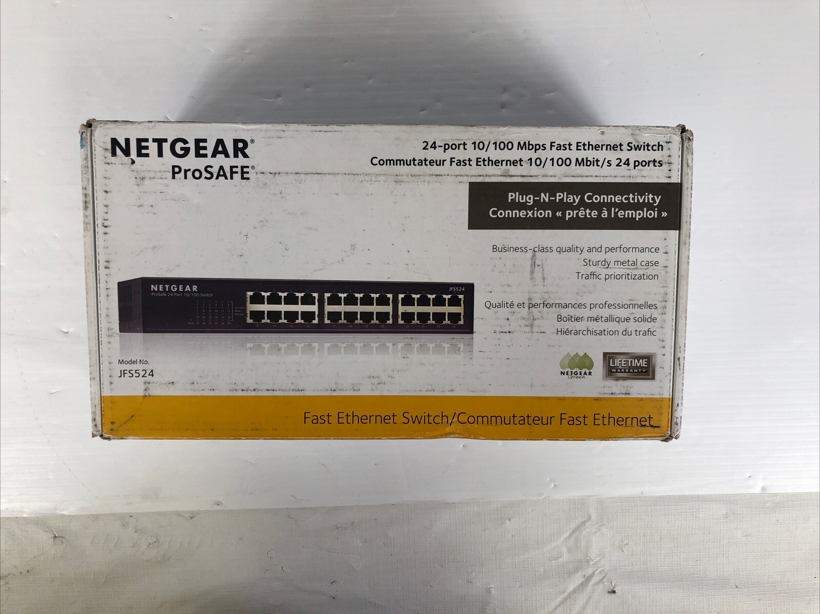 ROUTER NetGear ProSafe 24 Port 10/100 Switch JFS524 F