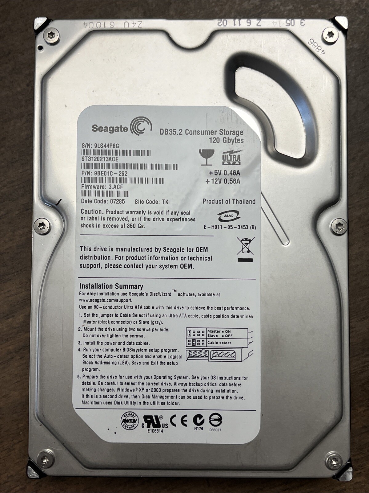 Seagate ST3120213ACE DB35.2 120 GB UDMA / 100 IDE Hard Drive