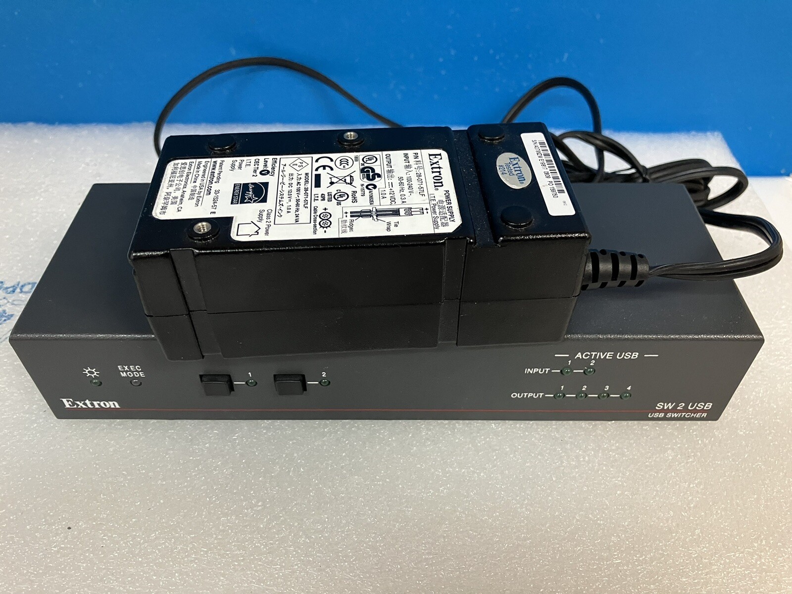 ~ Extron SW USB Series SW2 two input USB / 4  USB Output RS232 Switcher &Adapter